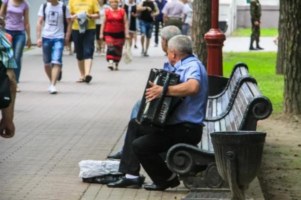 Названы три главные привычки долгожителей: повышают шанс дожить до 100 лет и более